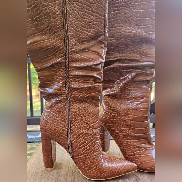 SIMMI London Dakota Tan Croc Print Ruched Knee Boots. Size 6 - Picture 7 of 14